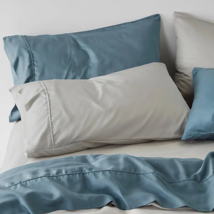 CleanBamboo® Signature Sateen Pillowcase Set by ettitude