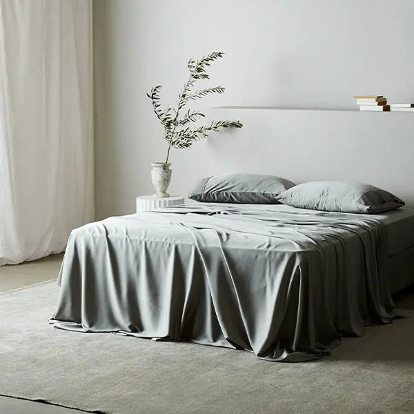 CleanBamboo® Signature Sateen Sheet Set by ettitude