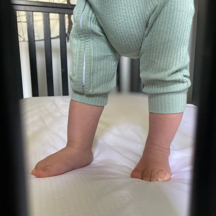 CleanBamboo® Signature Sateen Crib & Toddler Fitted Sheet by ettitude