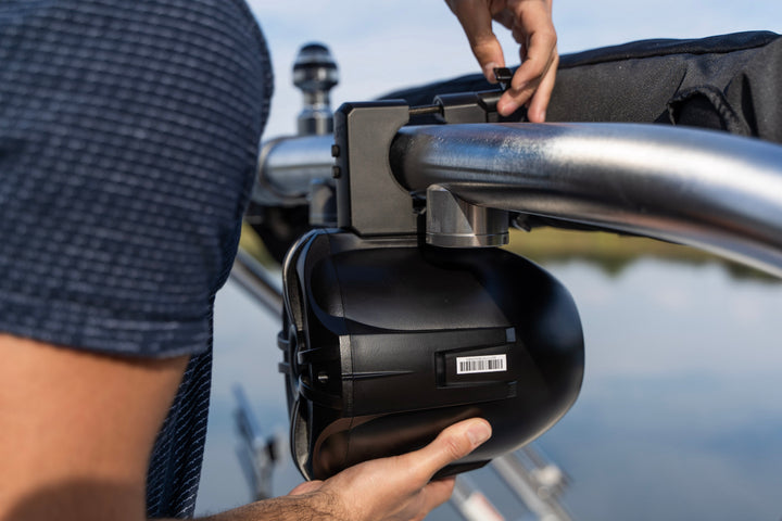 350 Watts Full Wireless 6.5" Wakeboard/Marine Speaker System