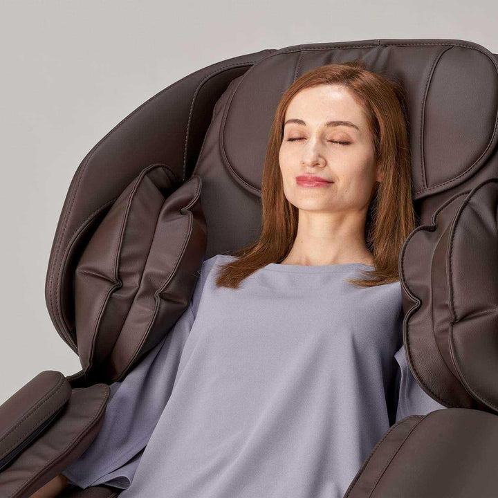 Hisho - SL Track Heated Deluxe Zero Gravity Massage Chair - Synca Massage Chair