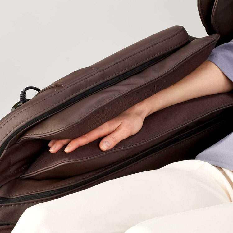 Hisho - SL Track Heated Deluxe Zero Gravity Massage Chair - Synca Massage Chair