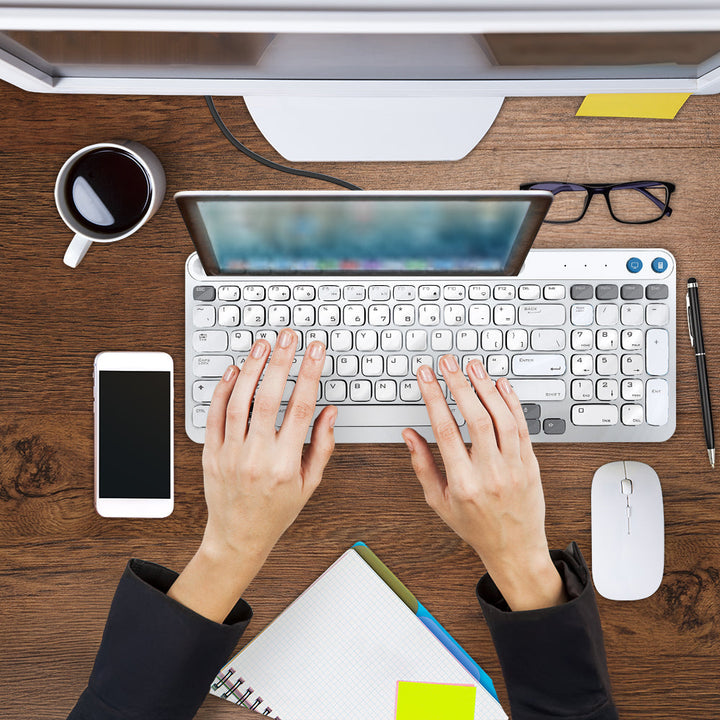 Brookstone Full Size Wireless Keyboard with Numeric Keypad and Tablet Holder