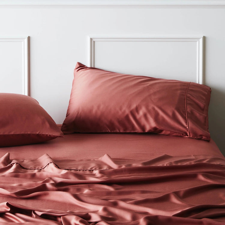 CleanBamboo® Signature Sateen Fitted Sheet by ettitude