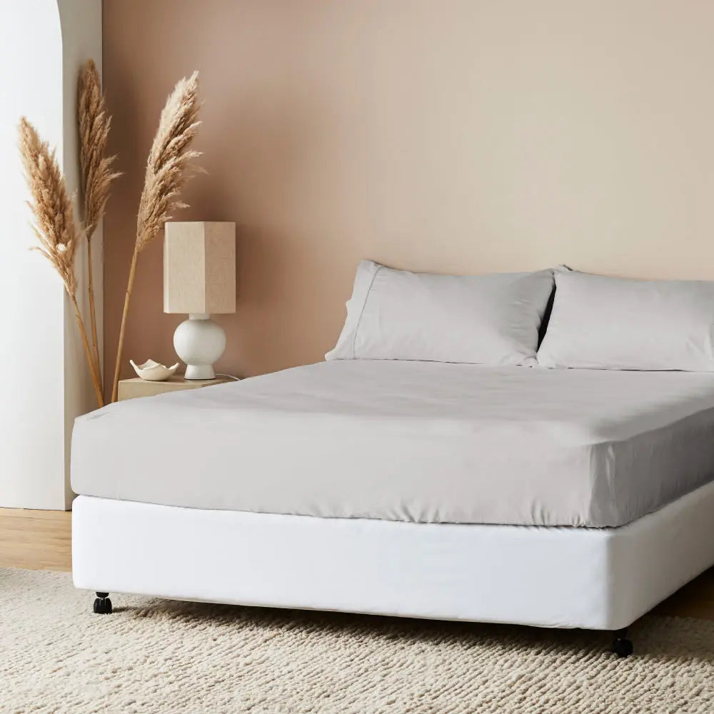 CleanBamboo® Signature Sateen Fitted Sheet by ettitude