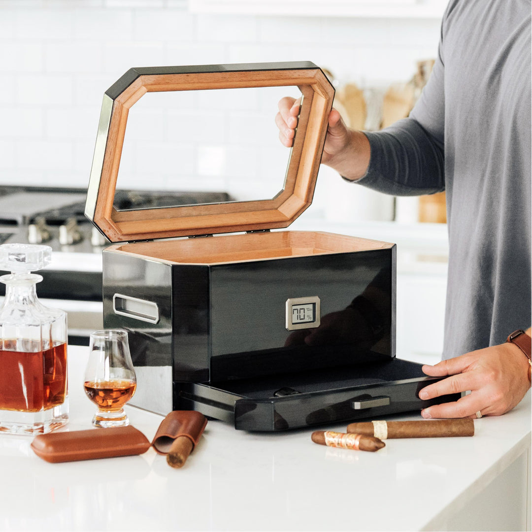 Octodor Glass Top Humidor by Case Elegance