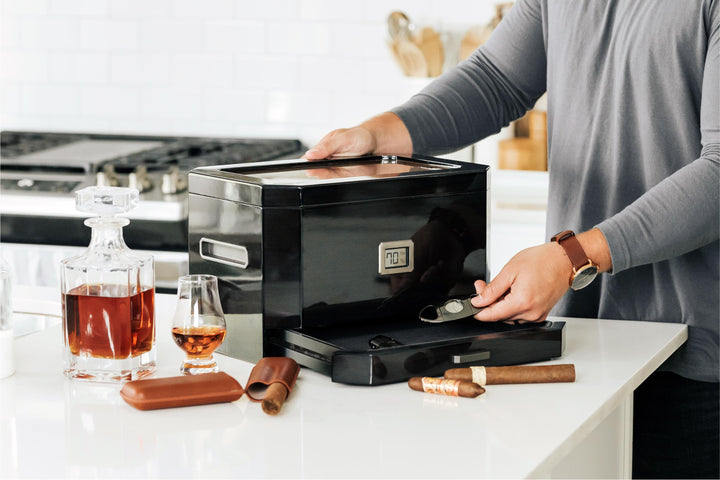 Octodor Glass Top Humidor by Case Elegance