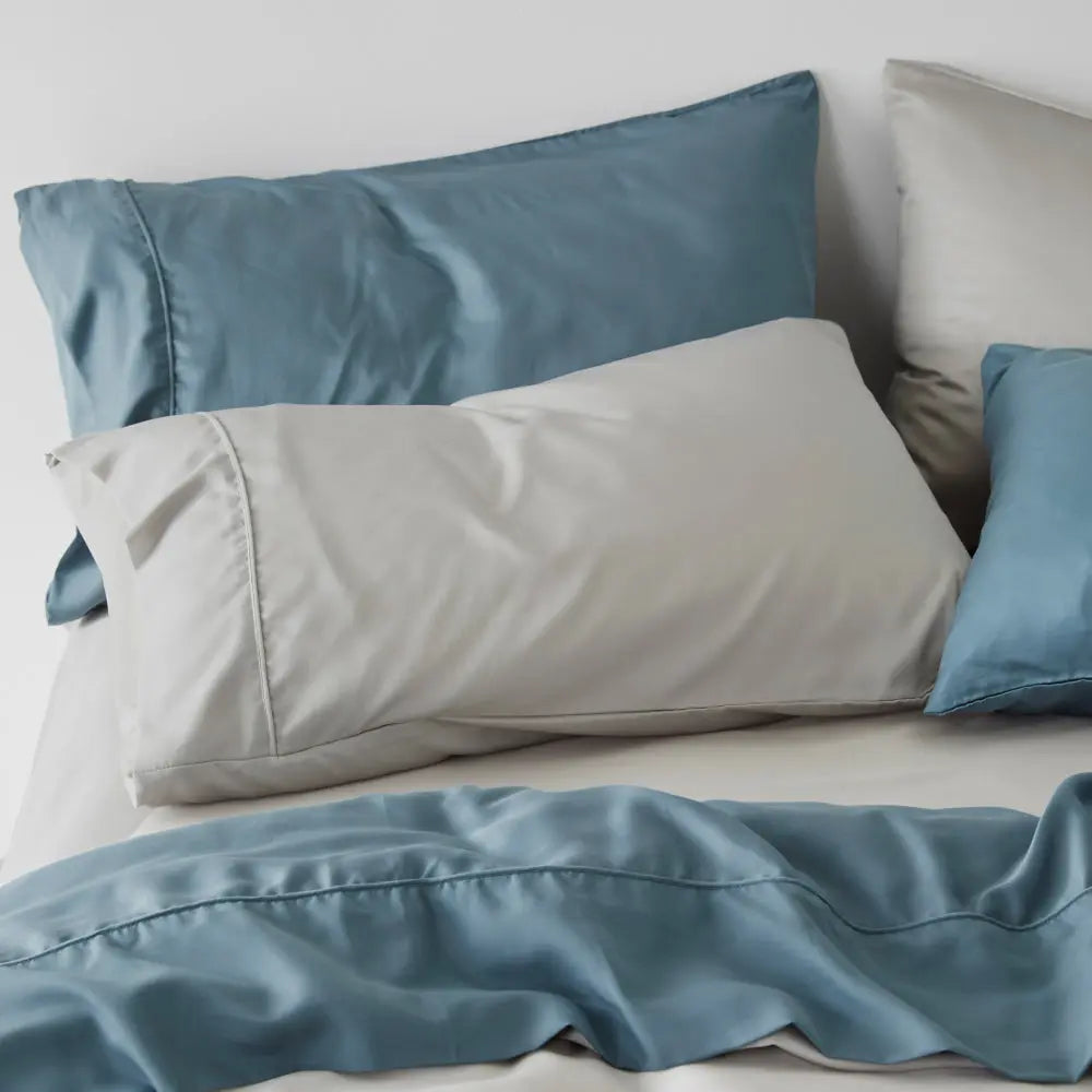 CleanBamboo® Signature Sateen Pillowcase Set by ettitude