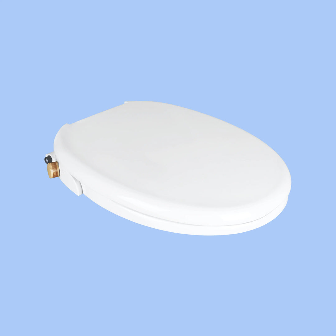 3/4 view closed lid, TUSHY Oasis with a bamboo control knob, on a blue background.