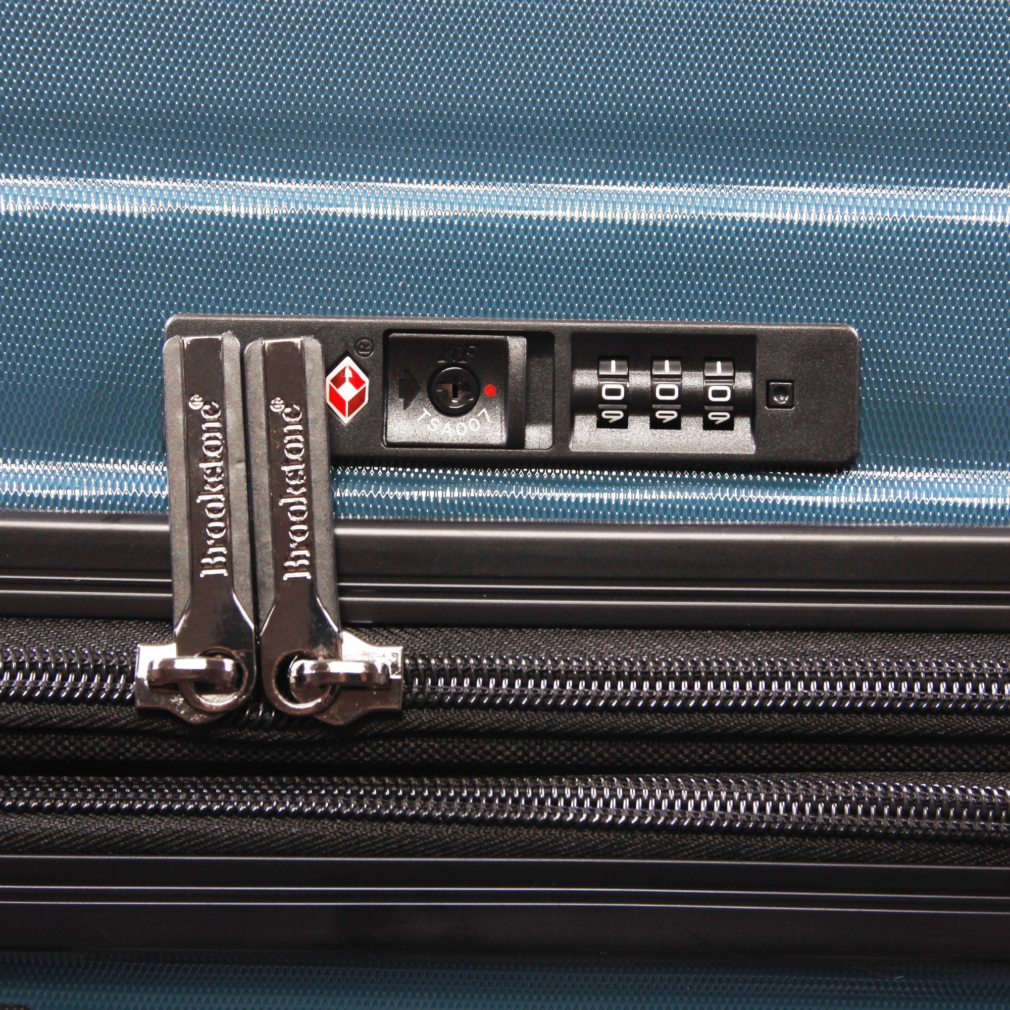 Brookstone Nelson 29" Hardside Spinner Suitcase